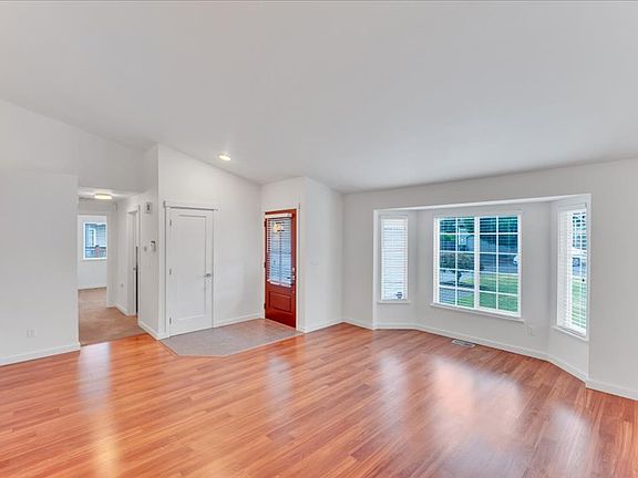 4th image of 22734 SE 264th Pl