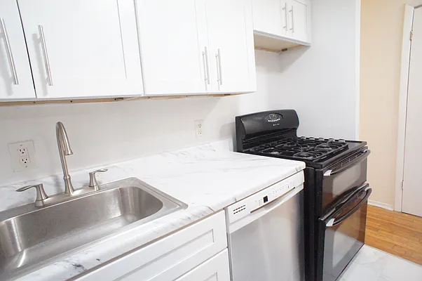 Rented by Nest Seekers International | media 5