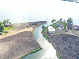 Crescent Ln #11, Madison, SD 57042