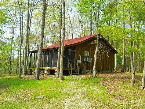 Cabin, Barn, RV Pad & Horse Trails!