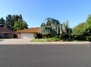 2482 Mitchell Ave, Clovis, CA 93611