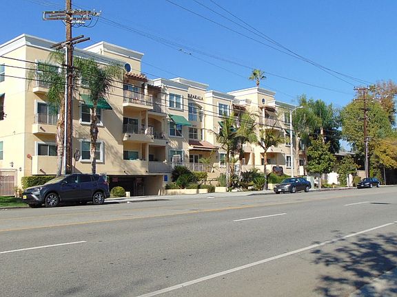 2nd image of 14227 Magnolia Blvd APT 206