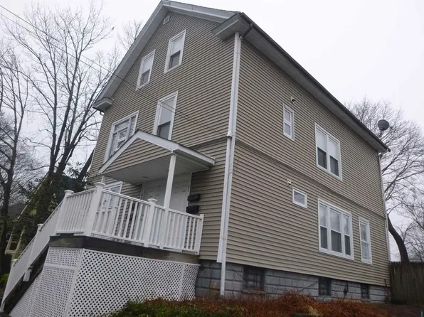 65 Hillside Ave, Providence, RI 02906