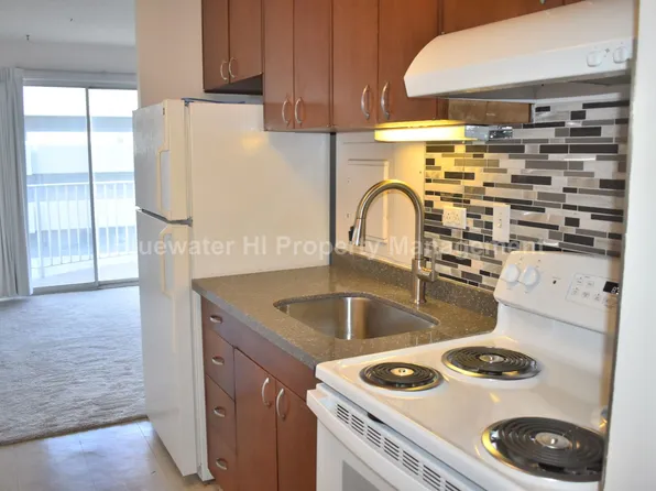 710 Lunalilo St APT 805, Honolulu, HI 96813