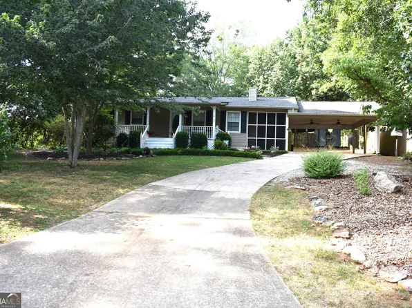 6138 Hulsey Dr, Clermont, GA 30527