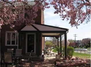 958 Brenton Rd, Drexel Hill, PA 19026