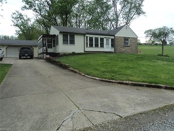 2nd image of 401 Shanley Dr