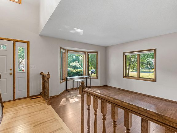 3rd image of 10298 Mooer Ln