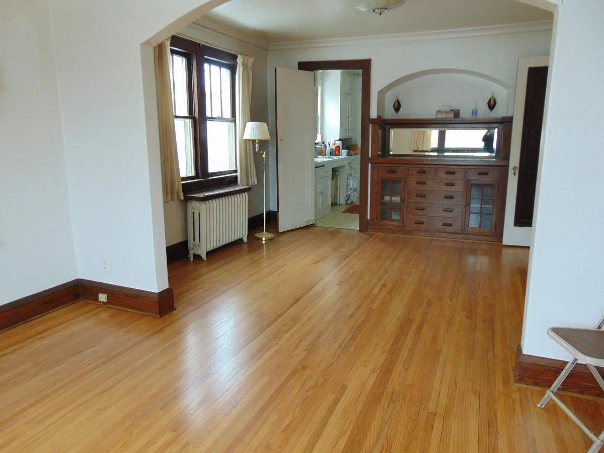2 bed, 950 sqft, $1,570 — Photo 4