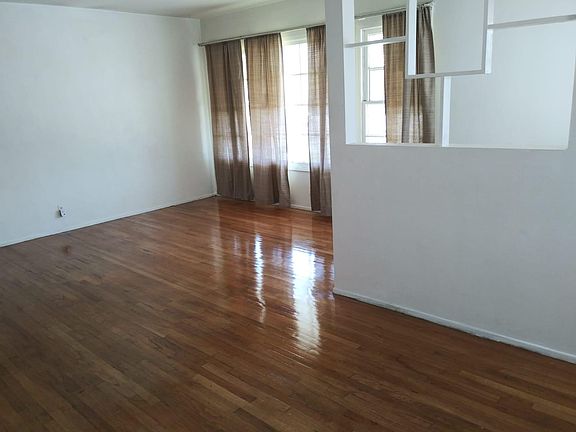 4th image of 5020 N Glendora Ave