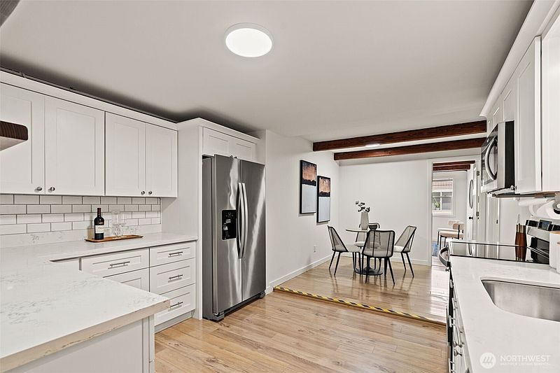 5th image of 8456 6th Avenue SW