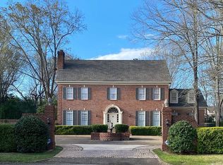 2301 Midfield Dr, Montgomery, AL 36111