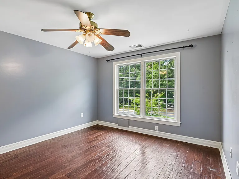 1097 Underwood Rd — Photo 43