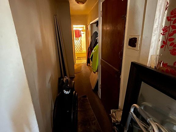 4th image of 1334 E Hunting Park Ave