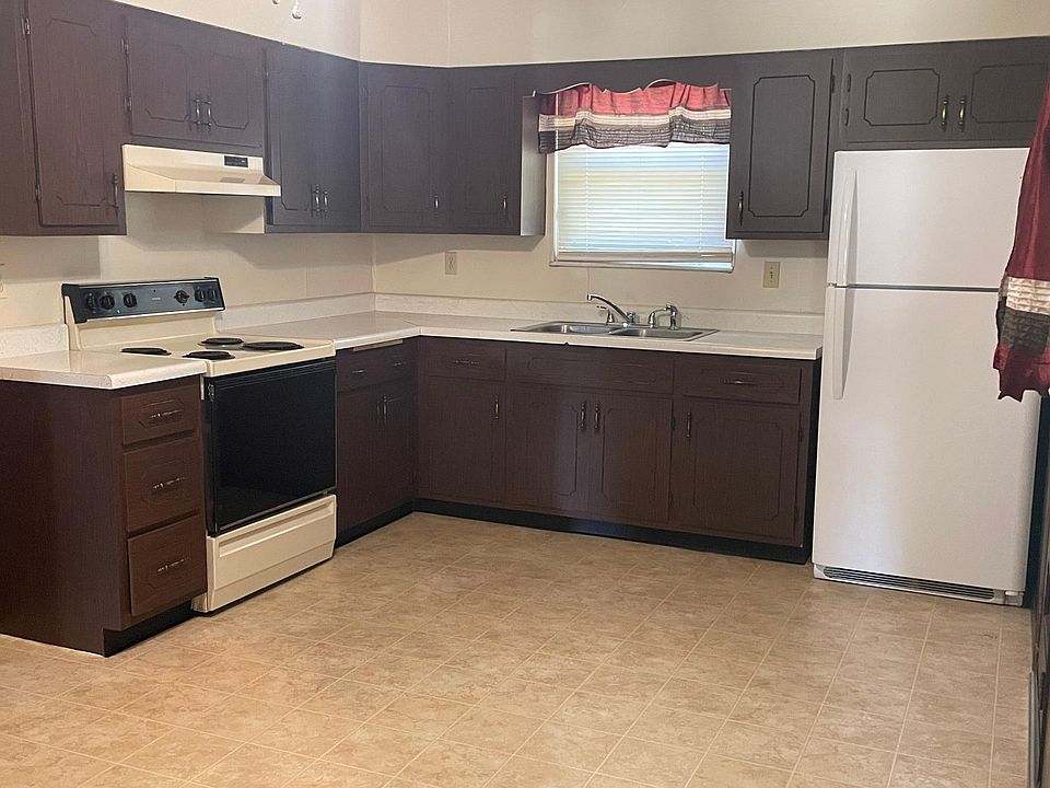 2nd image of 311 James St