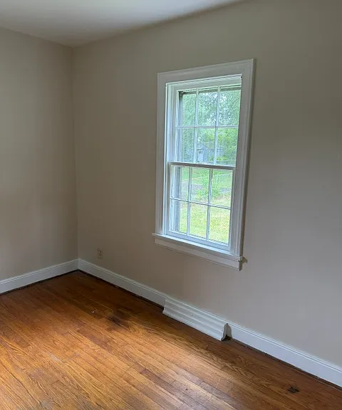 5010 Vayo Ave — Photo 11