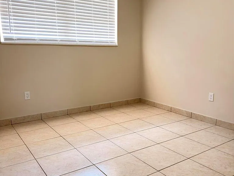7500 SW 98th Ct — Photo 13