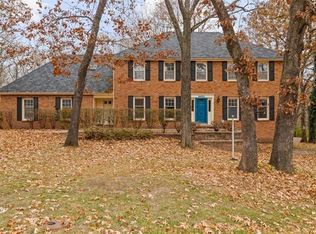 8425 Redbud Ln, Lenexa, KS 66220