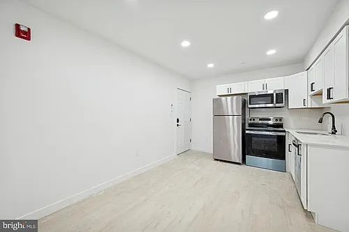 5530 Boyer St #2B Photo 1