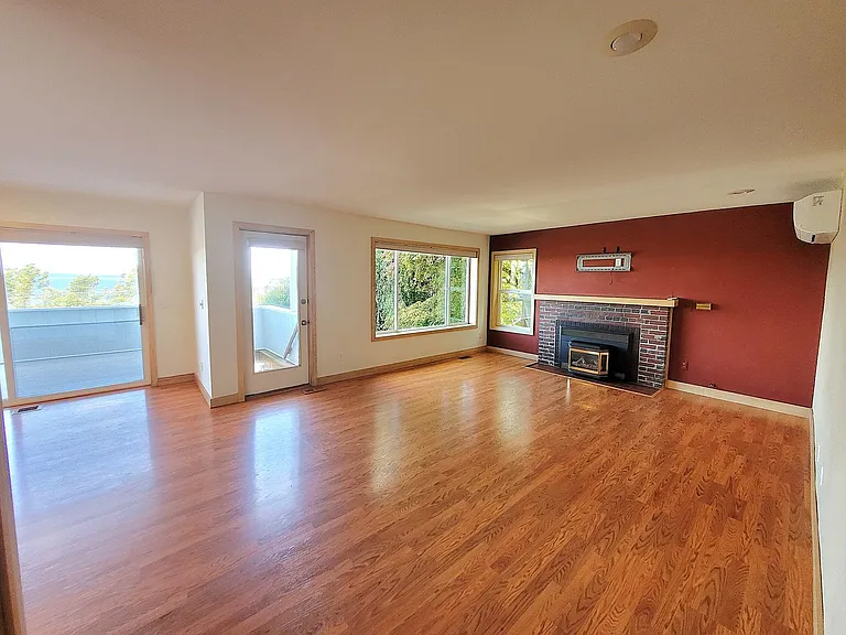 225 S State St #A — Photo 19