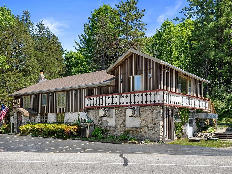 1st image of 1380 Friess Lake ROAD