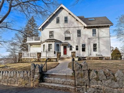 28 Columbus Ave APT 3, Beverly, MA, 01915