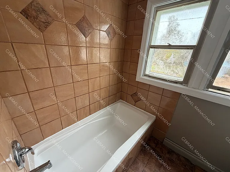 806 Alvord Ave — Photo 14