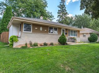 6484 N 85th St, Milwaukee, WI 53224