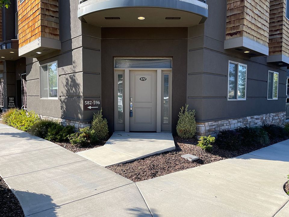 1st image of 572 Fair Oaks Ave