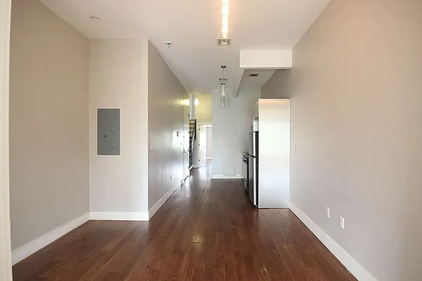 Rented by Nooklyn NYC LLC | media 58