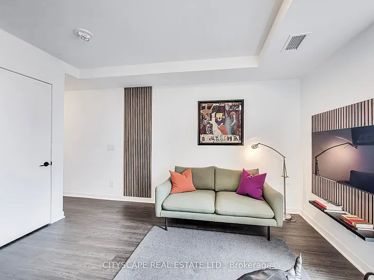 185 Alberta Ave #1210 — Photo 6