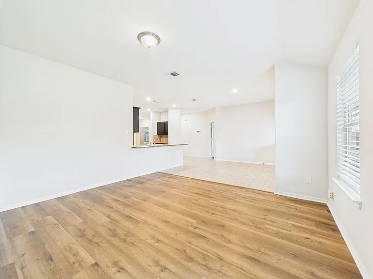 9345 Herringbone Dr — Photo 14
