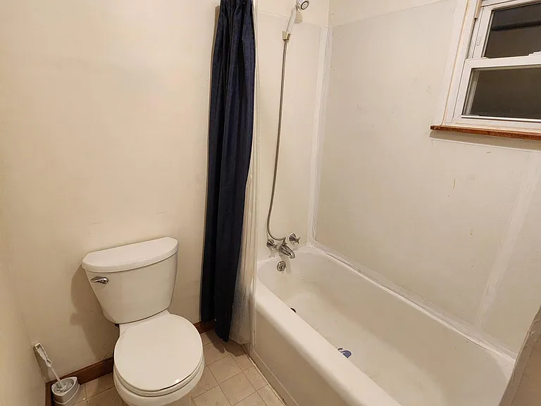 1304 Virginia Ave #2 — Photo 5