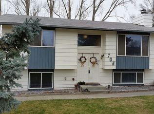 705 W 13th St, Benton City, WA