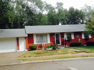 957 Cimarron Dr, Davenport, IA 52804