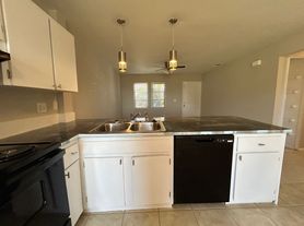 1606 Andalusia Blvd, Cape Coral, FL