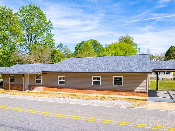 3rd image of 281 Glenwood Dr