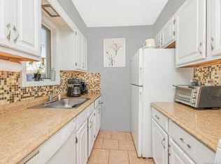 260 Old Kensico Rd, White Plains, NY 10607