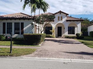 8280 NW 28th St, Hollywood, FL 33024