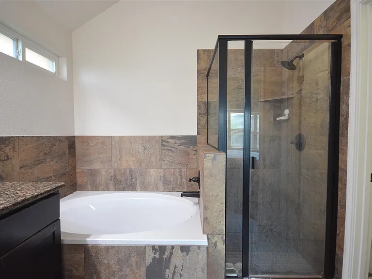 5632 Sabbia Dr — Photo 18