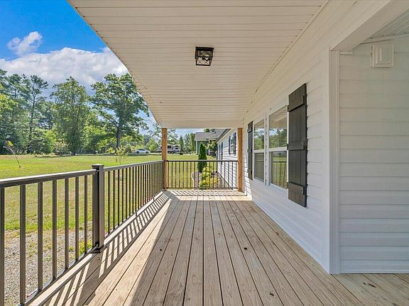 3rd image of 2748 Taylors Rd