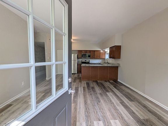 3rd image of 4250-52 Castleman Ave #4250-A