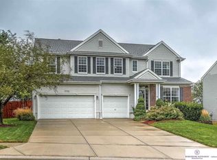 2130 Sand Hills Dr, Papillion, NE 68046