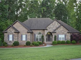 5338 McKinney Ct, Walkertown, NC 27051