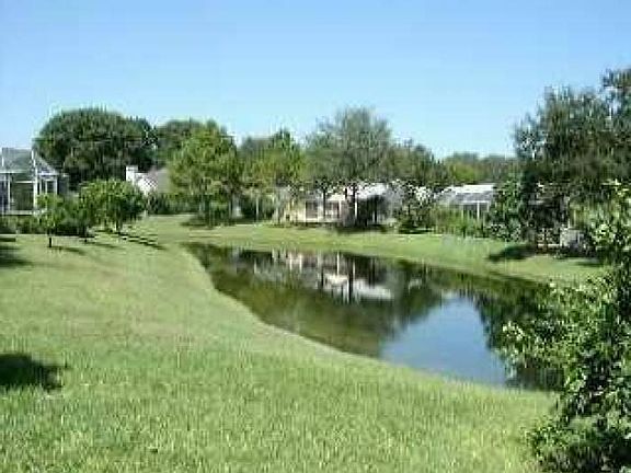5th image of 4651 Hamlets Grove Dr
