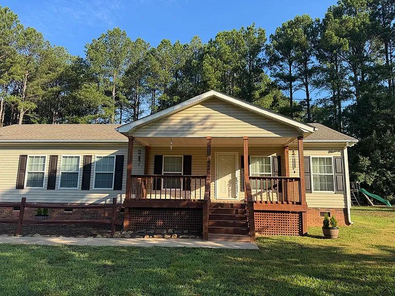 2805 Sweeping Pine Dr — Photo 1