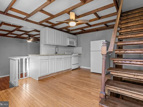 1117 Morris St, Philadelphia, PA 19148