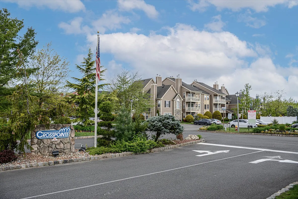 Building Photo - 112 Longfield Ct