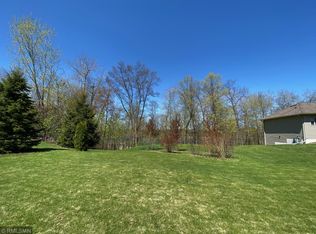 10428 Matthew Dr, Chisago City, MN 55013