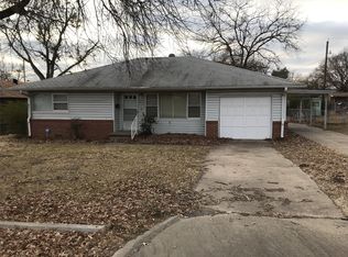 816 N Mission Ln, Okmulgee, OK 74447